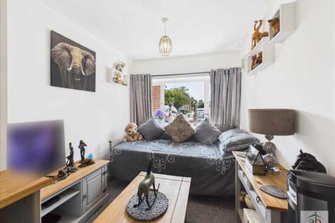 Living/bedroom area