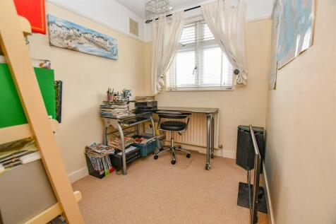 Bedroom 3.jpg