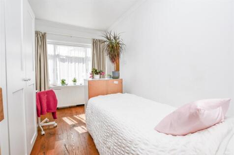 GF Bedroom 2.jpg
