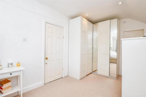 Bedroom 1.3.jpg