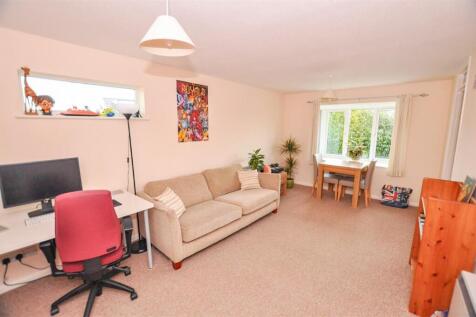 Living Room.jpg