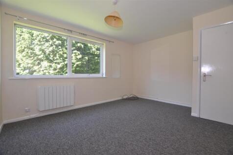 bedroom one.JPG