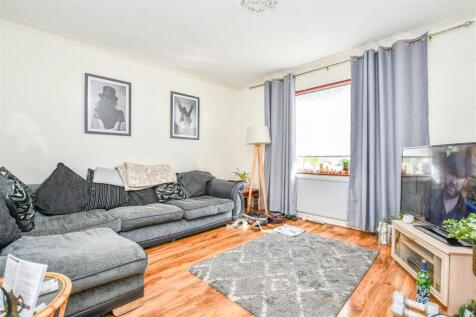 Living Room.jpg