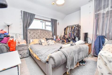 Bedroom 2.jpg