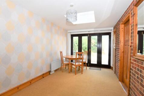 Dining Room.jpg