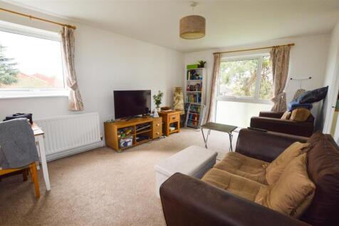 Living Room 2.jpg
