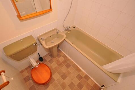 bathroom.JPG
