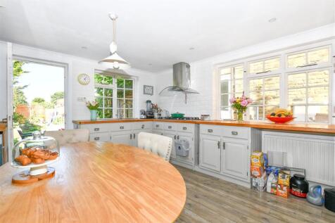 Kitchen.jpg