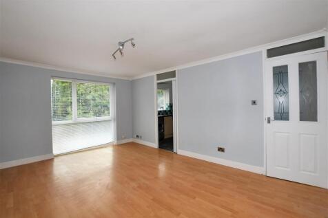 Living Room..jpg