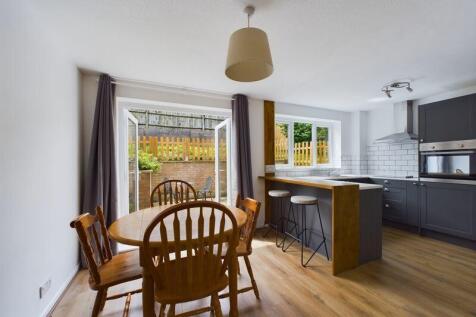 Kitchen Diner 1