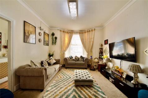 Through Lounge Front