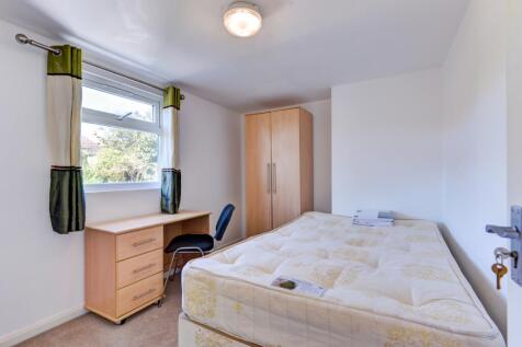 23 Hollingbury Road Bedroom 6 (2)