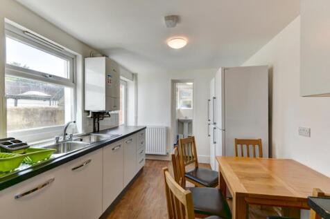 29 Hollingbury Road Kitchen (2)