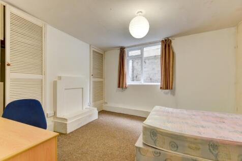 19 Ditchling Road Bedroom 1
