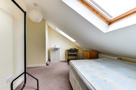 16UHR Bedroom 7