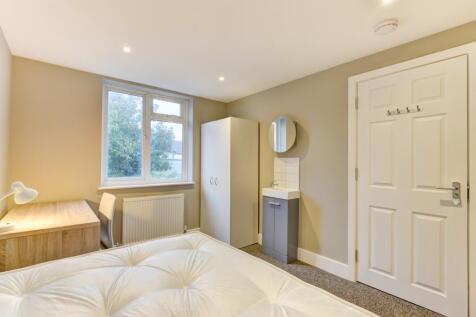 28 Caledonian Road Bedroom 3 (2)