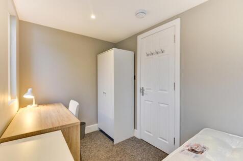 28 Caledonian Road Bedroom 5 (3)