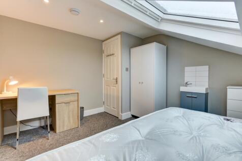 28 Caledonian Road Bedroom 6 (2)