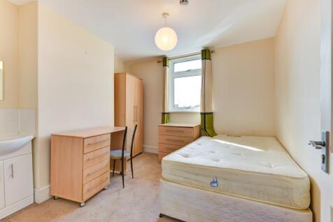 2 Nesbitt Road Bedroom 5 (1)