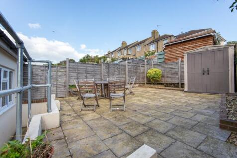 2 Nesbitt Road Garden