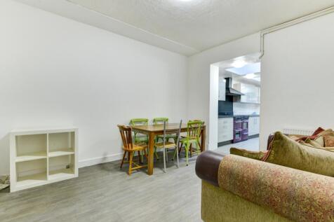 16 Beaconsfield Road Lounge