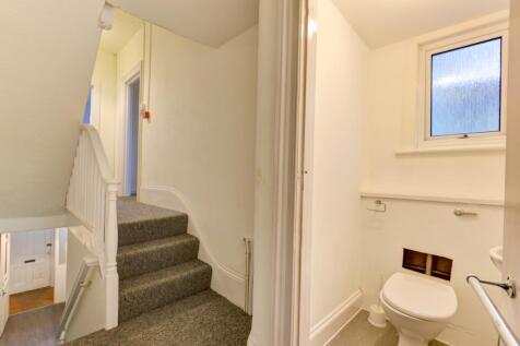 16 Beaconsfield Road WC