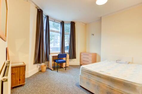 16 Beaconsfield Road Bedroom 2 (2)
