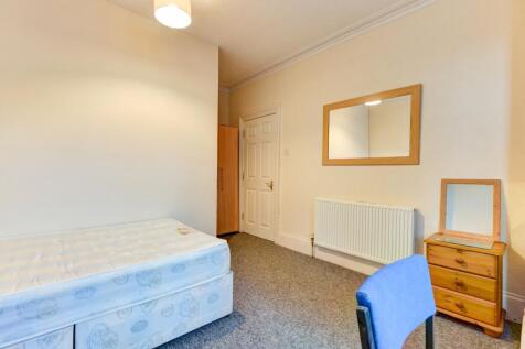 16 Beaconsfield Road Bedroom 2