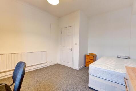 16 Beaconsfield Road Bedroom 7