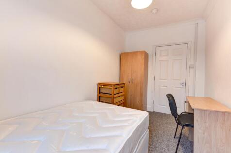 16 Beaconsfield Road Bedroom 9