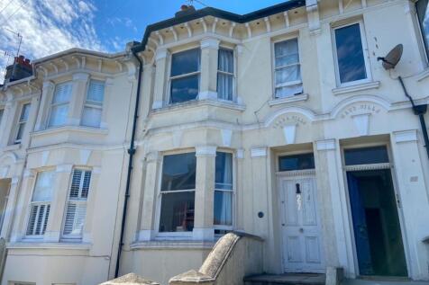 27 De Montford Road FOH (2)