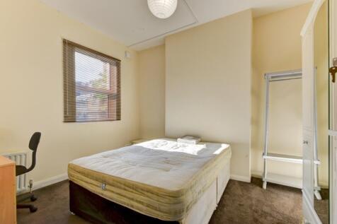 43 Beaconsfield Road Bedroom 2