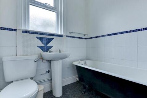 89 Stanmer Villas Bathroom (2)