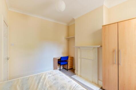 78 Brading Road Bedroom 2 (3)