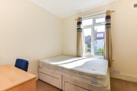 78 Brading Road Bedroom 3 (2)