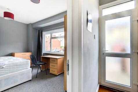 53 Milner Road Entrance