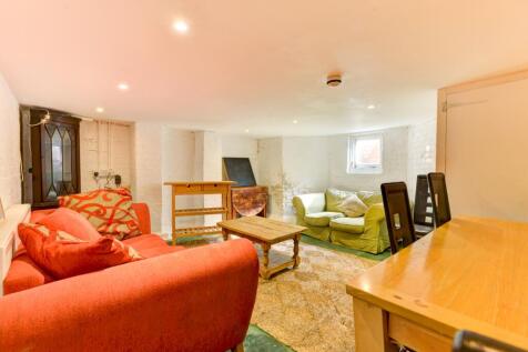 LOUNGE (3)