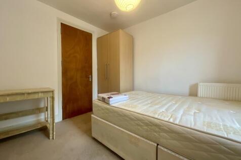 50 Beaconsfield Road - Bedroom 3 (2)