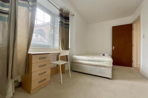 50 Beaconsfield Road - Bedroom 5 (1)