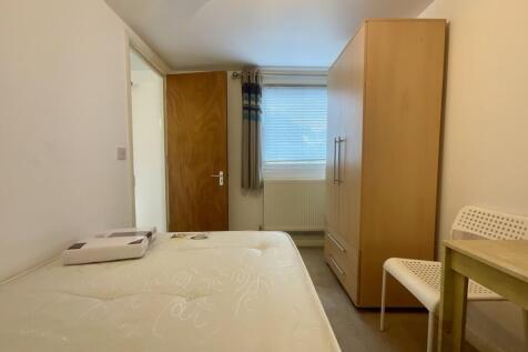 50 Beaconsfield Road - Bedroom 6 (1)