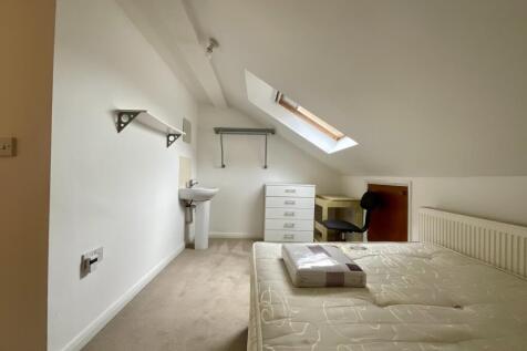 50 Beaconsfield Road - Bedroom 7 (1)