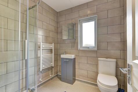 3 Coldean Lane Bathroom 2