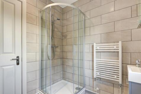 3 Coldean Lane Bathroom 2 (1)