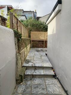 63 Bernard - Garden 6