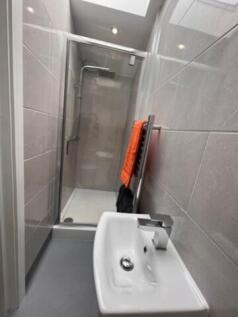 69 Bear Road - Bathroom 2 (1)