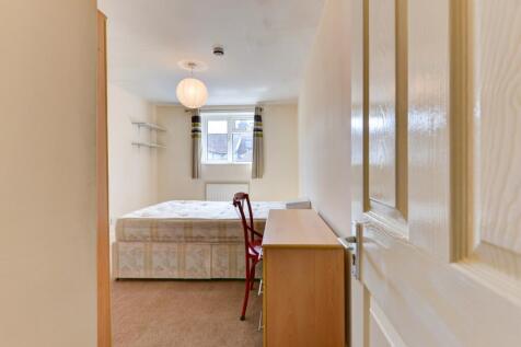 G4 83 Brading Road Bedroom 3