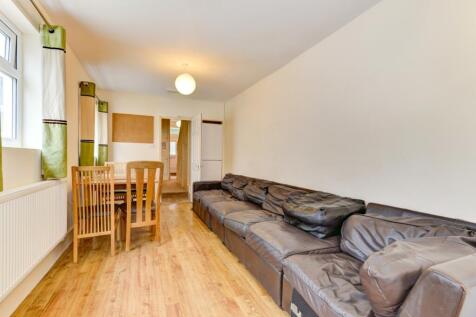 62 Bernard Lounge (2)