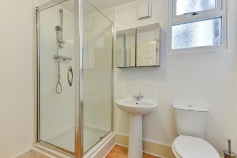 BATHROOM (3)