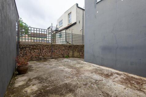 154 Springfield Road GF Outside Area (2)