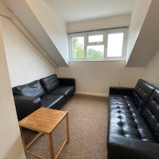 154 Sprinfield Upper Seating area
